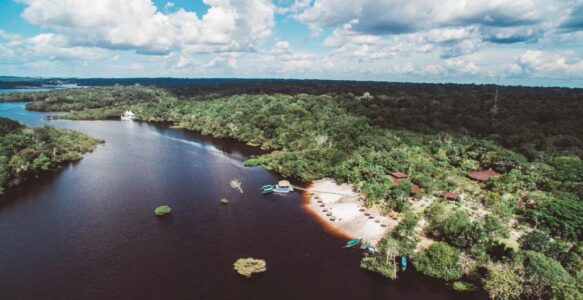 Como Hospedar com Estilo e Conforto na Selva Amazônica no Brasil