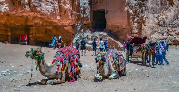 Baixa, Média e Alta Temporada do Turismo em Petra na Jordânia