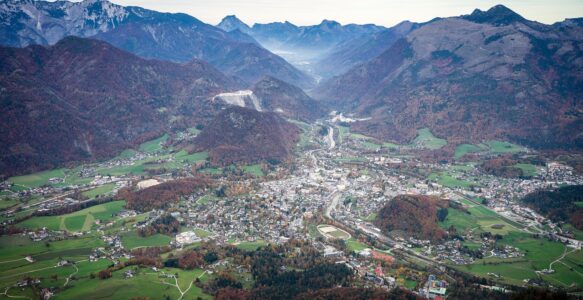 Como e Fazer Turismo em Salzkammergut na Áustria