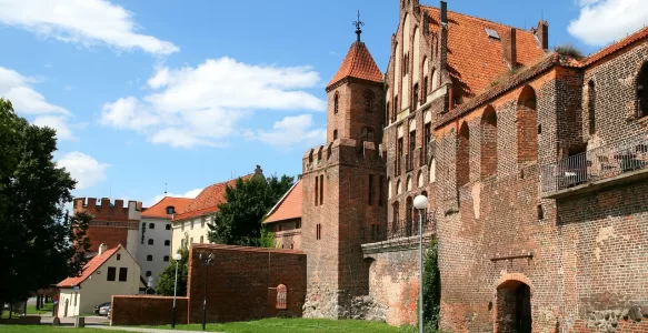 Torun: Descubra o Encanto Gótico Dessa Jóia Escondida da Polônia