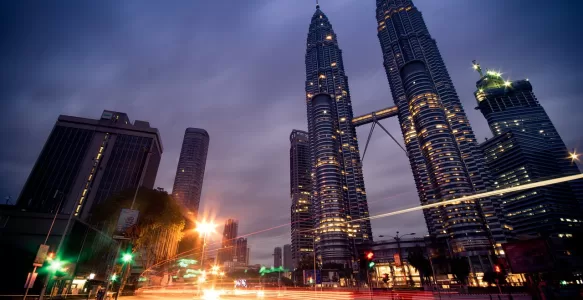 Dicas Para Viajar a Negócios na Malásia: Horários, Bancos e Vestuário