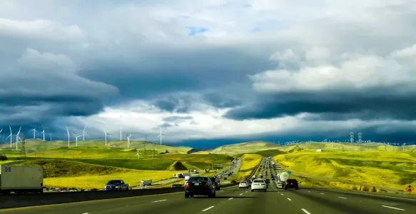 Pedágios na Califórnia: Como Transitar Pelas Estradas com Eficiência e Economia