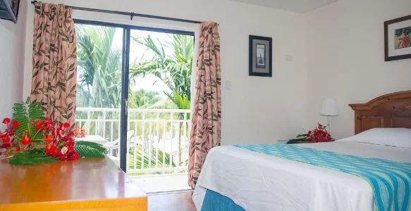 Pousada Boa e Mais Barata em Nassau nas Bahamas: Orange Hill Beach Inn