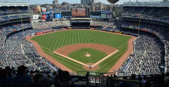 A Magia de um Jogo do New York Yankees: Uma Experiência Inigualável em Nova York