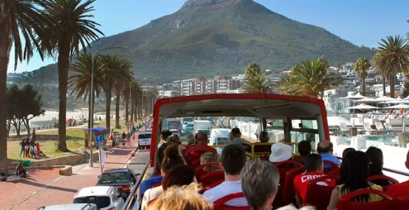 Explore Cape Town de Ônibus Vermelho: Uma Experiência Turística Inesquecível