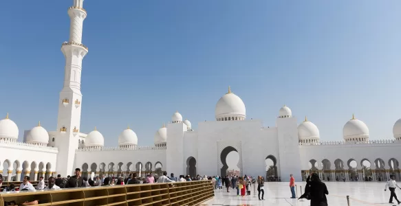 Abu Dhabi Para Apaixonados por Cultura: Itinerário de 4 Dias Para Explorar o Passado e o Futuro