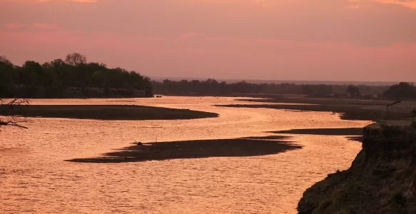 10 Dias de Safáris Selvagens, Cataratas Tonitruantes e Aventuras Inesquecíveis em Zâmbia