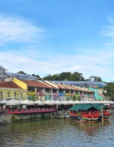 Explore Clarke Quay: Um Passeio Vibrante ao Longo do Rio de Cingapura