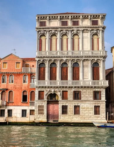 É Verdade que a Cidade de Veneza Está Afundando?
