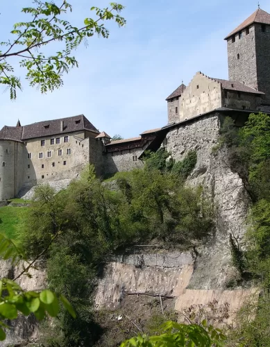 Dicas Para Visitar o Castelo Tyrol na Itália