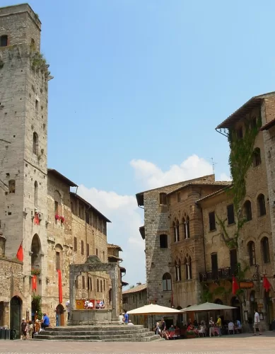 Turismo em San Gimignano na Itália