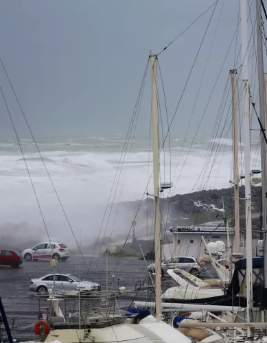 Destinos de Viagem Mais Propensos a Tsunamis