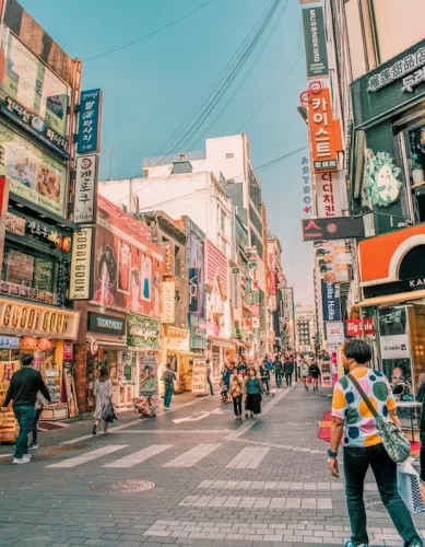 Conheça Caminhando a Rua Myeongdong em Seul na Coréia do Sul