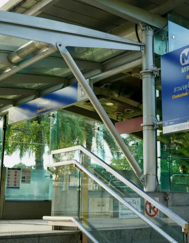 Como Chegar nas Principais Atrações Turísticas de Bangkok Usando o Metrô