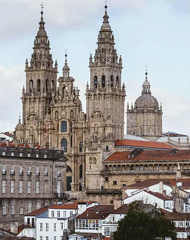 Roteiro de 20 Dias de Viagem por Bilbao, Santillana del Mar, Oviedo, Santiago de Compostela, Burgos e León na Espanha