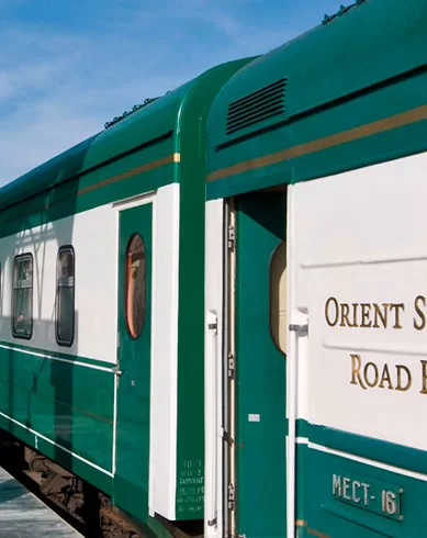 Pacote de Viagem de Trem Pela Rota da Seda a Bordo do Trem Orient Silk Road Express de Almaty a Tashkent na Ásia Central