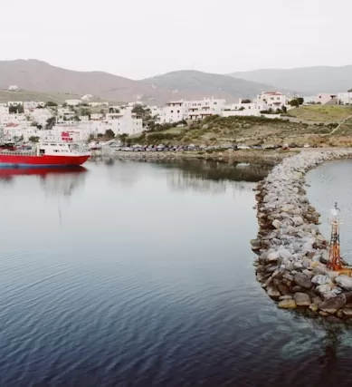 Como Explorar a Grécia Pelos Mares: Guia Para Viagens de Barco