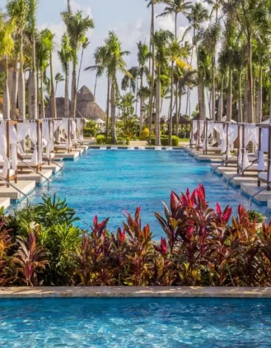 Secrets Royal Beach Punta Cana: Um Resort Romântico Para Lua de Mel na Praia de Bávaro em Punta Cana