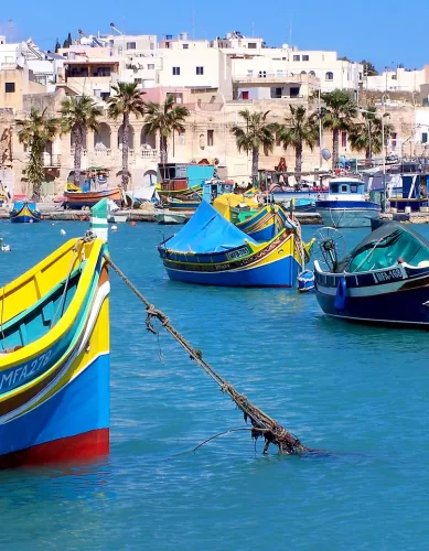 Gozo: A Ilha Celebração de História, Beleza Natural e Cultura Local