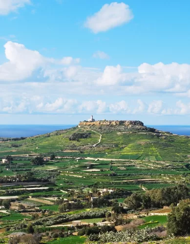 Como Chegar a Gozo: Transporte, Dicas e Atividades Imperdíveis em Malta