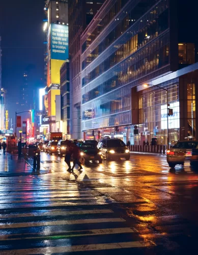 Os Perigos Para Viajantes Durante a Noite em Nova York nos EUA