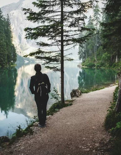 Os Lagos Mais Bonitos nas Dolomitas na Itália