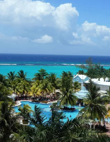 As Melhores Praias Para Explorar em Ocho Rios na Jamaica