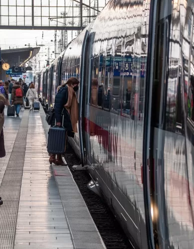 Dicas de Segurança ao Embarcar em Trem na Europa