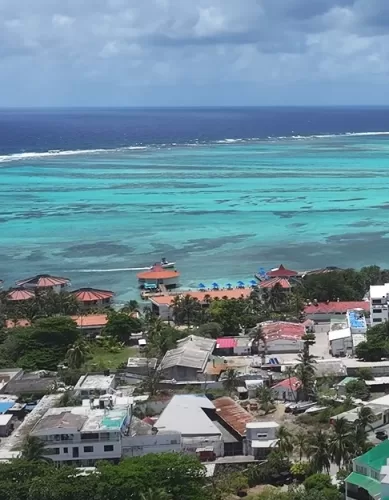 Como os Viajantes se Deslocam nos Passeios em San Andrés na Colômbia