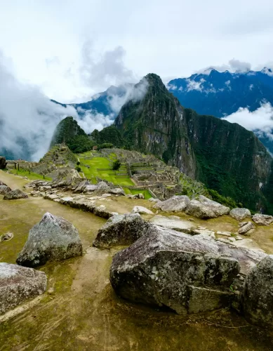 A Trilha Inca Curta: Uma Viagem Desafiadora ao Coração de Machu Picchu no Peru