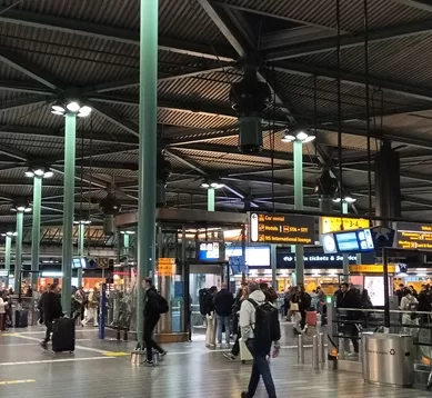 O que eu Achei Como Passageiro do Aeroporto Internacional de Schiphol em Amsterdã