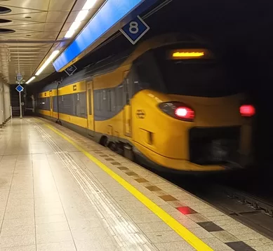 Dicas Para Pegar o Trem na Estação do Aeroporto Internacional de Schiphol em Amsterdã