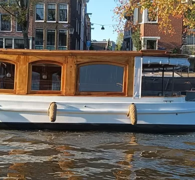 Dicas Para Viajantes ao Fazer Passeio de Barco em Amsterdã