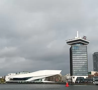 Como é a Torre Panorâmica A´dam Lookout em Amsterdã na Holanda