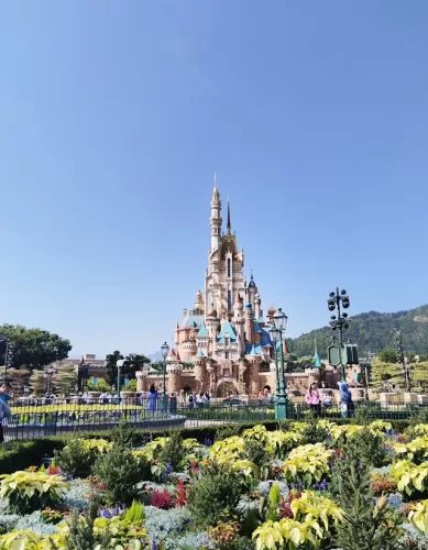 Como é a Disneyland em Hong Kong