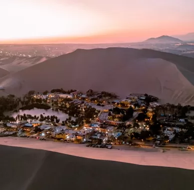 Turismo no Deserto de Ica no Peru