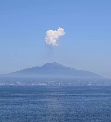 Turismo no Monte Vesúvio na Itália: Uma Aventura Inesquecível