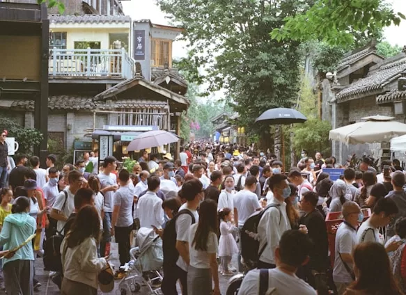 Quanto o Viajante Gasta em Média por dia Para Fazer Turismo em Chengdu na China?