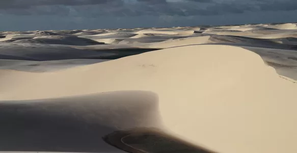 Lençóis Maranhenses: O Paraíso das Dunas e Lagoas no Nordeste Brasileiro