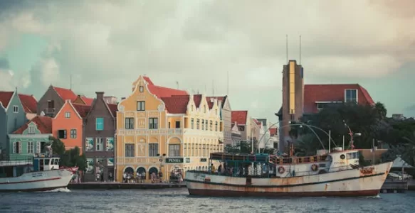 Explorando Willemstad em Curaçao: Um Guia Para Conhecer as Maravilhas da Ilha