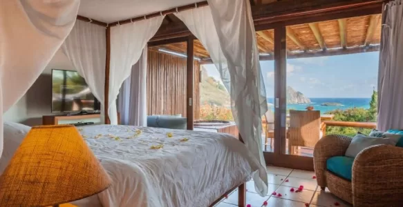 Tríade de Hospedagem: EcoCharme, Varandinha e Maravilha em Fernando de Noronha – PE