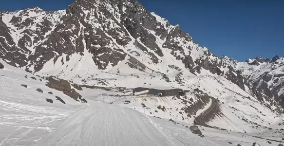 Portillo: O Mais Tradicional Centro de Esqui da América do Sul no Chile