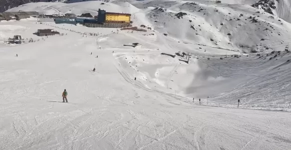 Chile: O Paraíso da Neve na América do Sul – Um Guia Para as Melhores Estações de Esqui