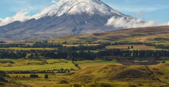 A Beleza e Como Visitar os Vulcões no Equador